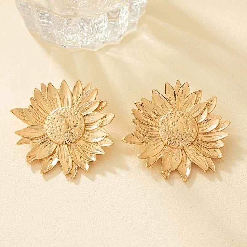1 Pair Y2K Sweet Minimalist Geometric Flower Inlay Alloy Pearl Ear Studs