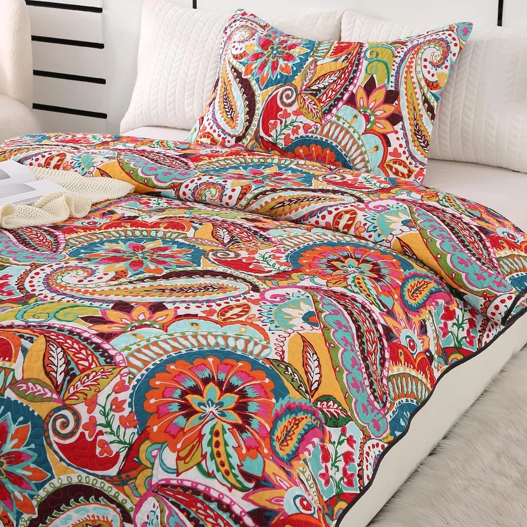 Qucover King Quilt Bedding Set, Gorgeous Paisley Pattern Bedspreads King Size, Colorful Red, Orange and Blue, Soft Cotton Lightweight Boho Quilt King, with Pillow Shams, All Seasons