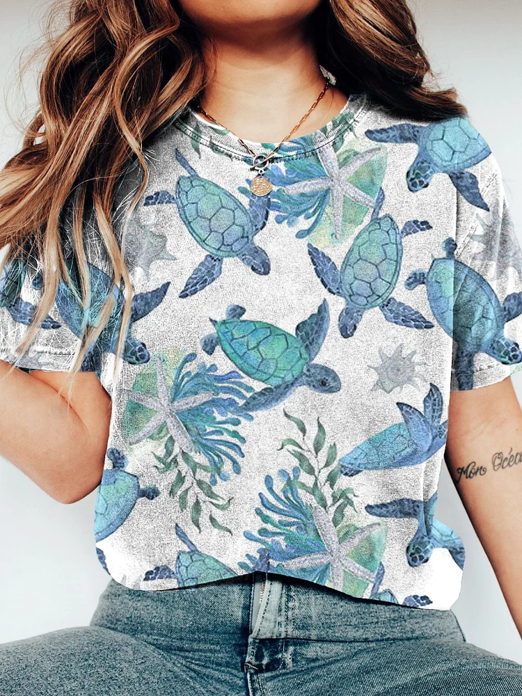Women's Tropical Turtle Printed Short Sleeve T-Shirt