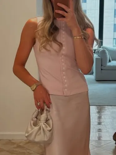 Elegant Knitted Sleeveless Buttoned Top