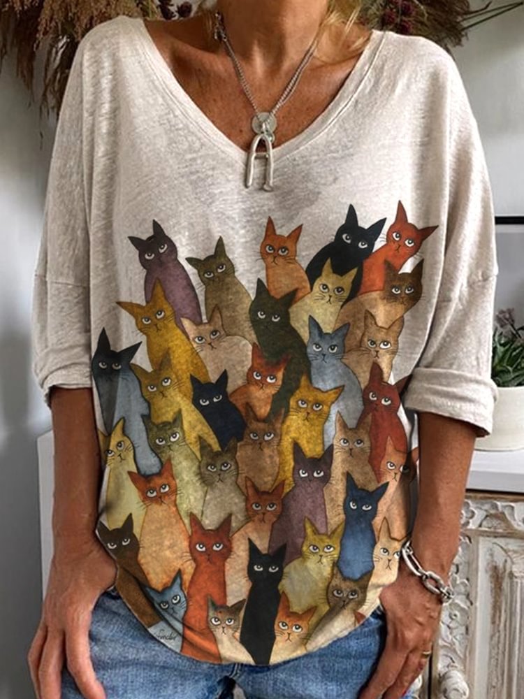 Women's V Neck Cartoon Cat Painting Loose Casual Long-Sleeved T-shirt