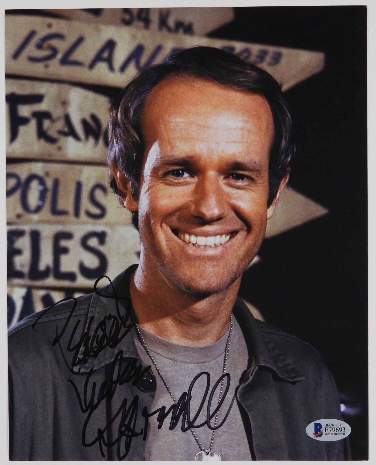 Mike Farrell M*A*S*H MASH Autograph Beckett 8 x 10 Signed Photo Poster painting