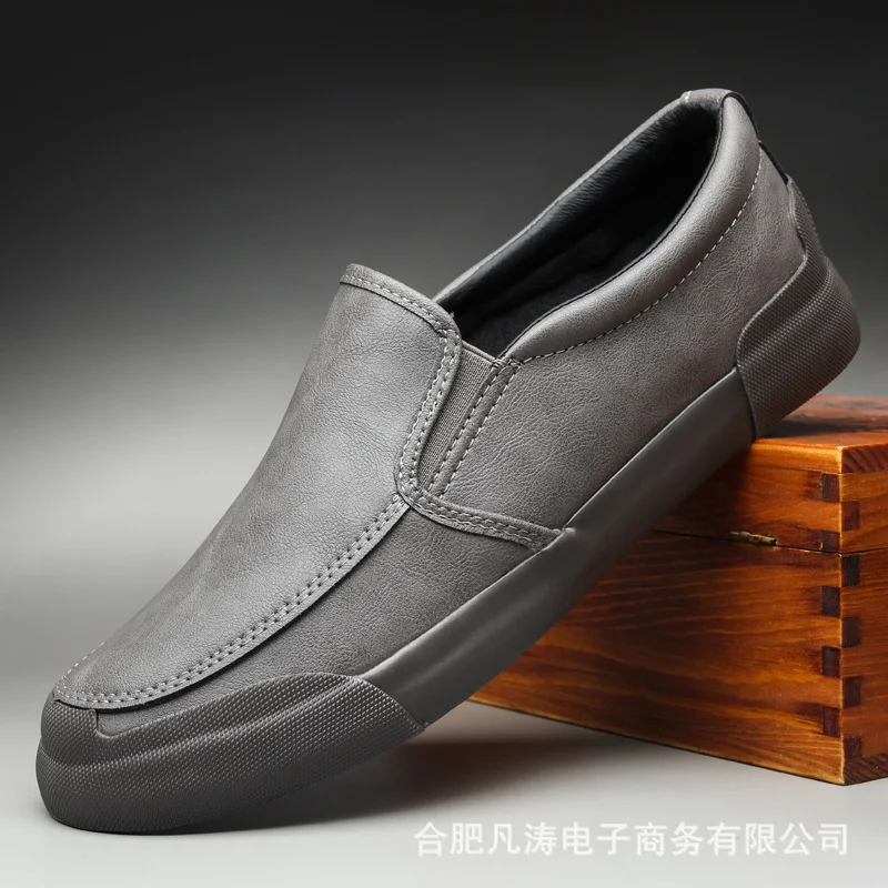 Yyvonne 7869 Men's Casual Shoes Low-Topped Lazy Shoes Four Seasons Of Happy Shoes