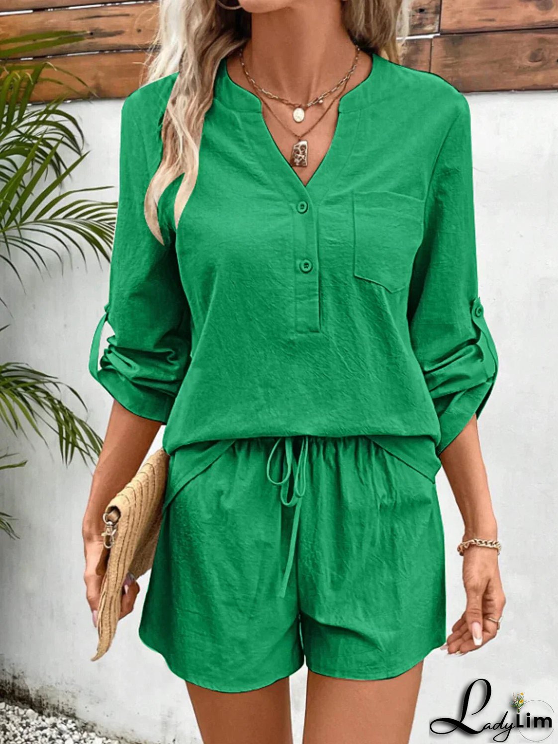 Fashionable and Effortless Pants