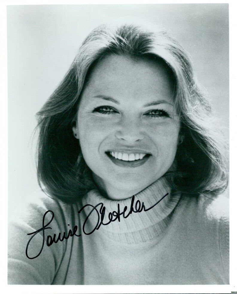 Louise Fletcher signed 8x10 Photo Poster painting COA