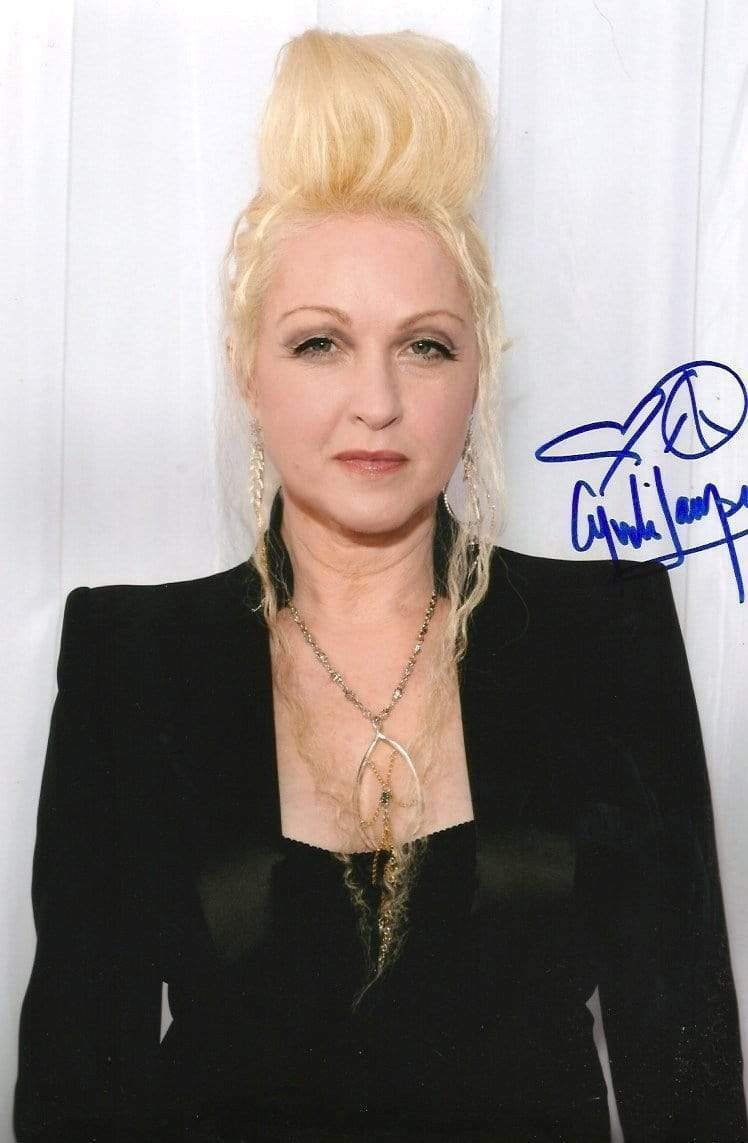 Cindy Lauper TOP SINGER autograph, In-Person signed Photo Poster painting