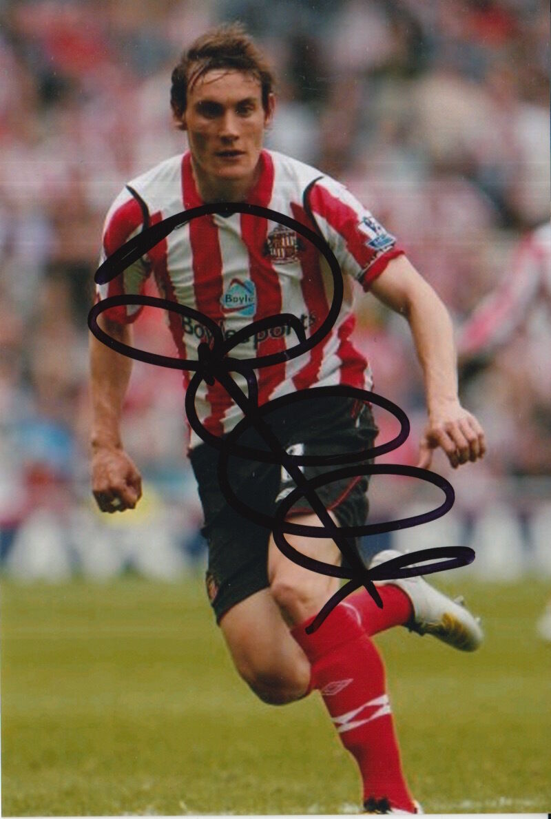 SUNDERLAND HAND SIGNED DEAN WHITEHEAD 6X4 Photo Poster painting 1.