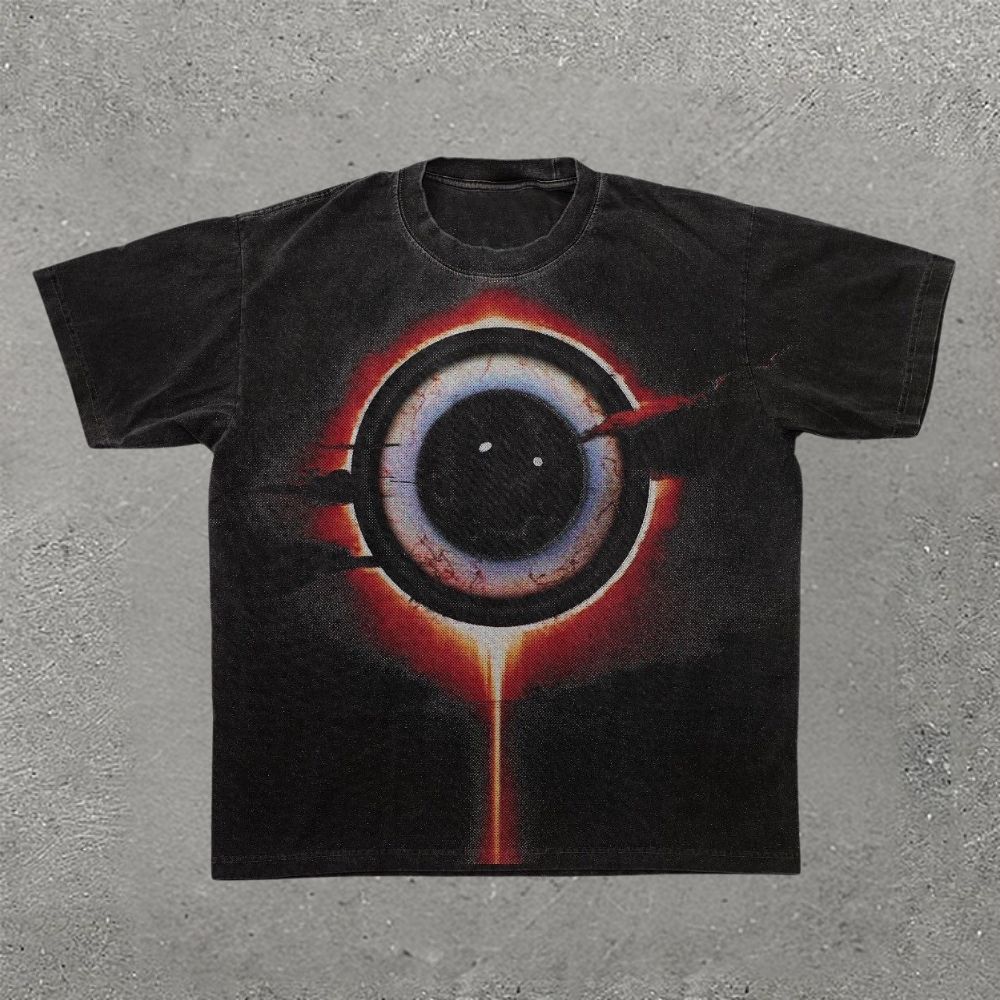 Distressed Eye Graphic T-Shirt