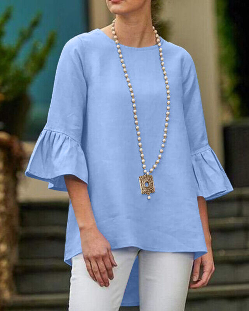 Three Quarter Sleeve Solid Color Round Neck Top