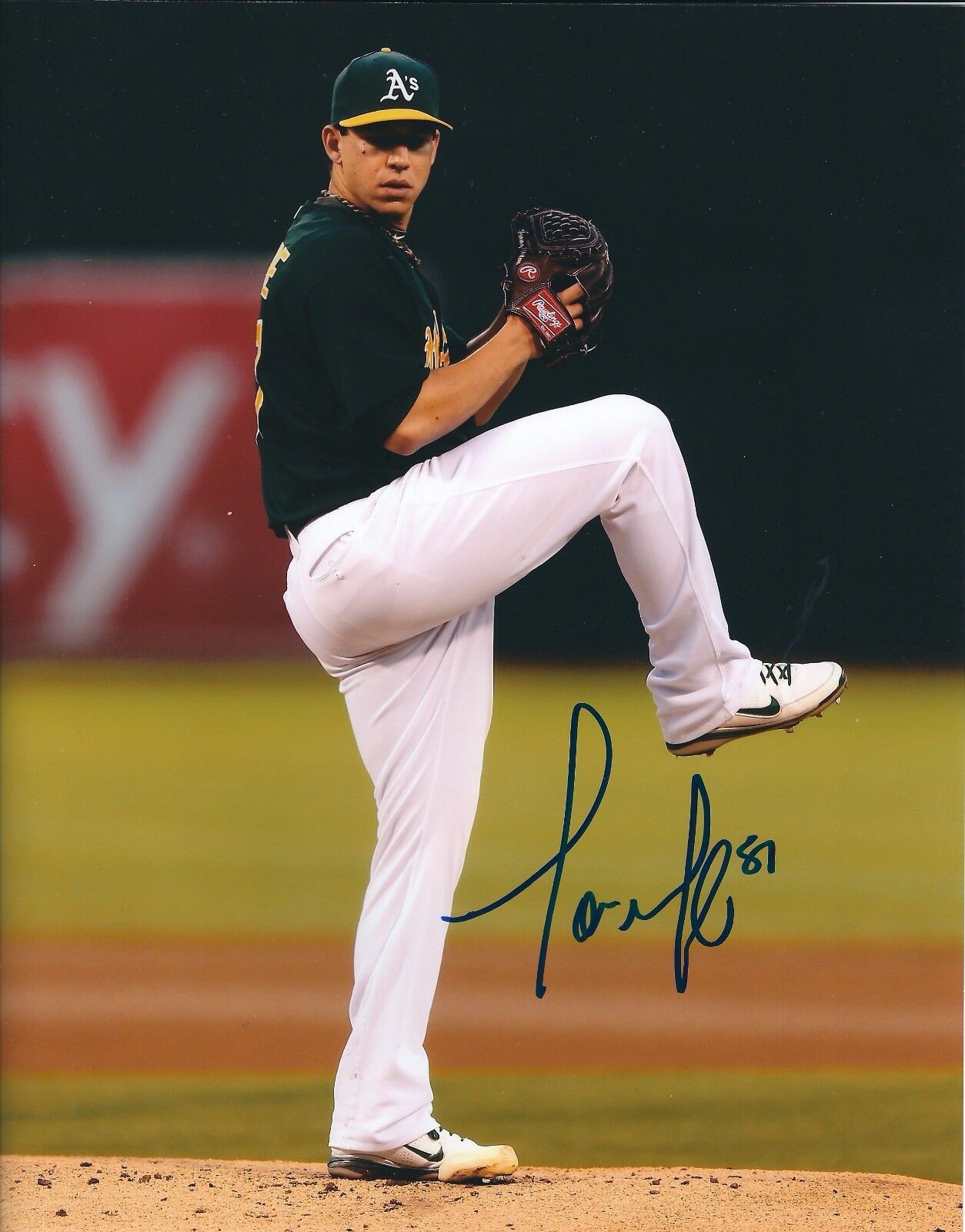 Signed 8x10 TOMMY MILONE Oakland A's Autographed Photo Poster painting - COA