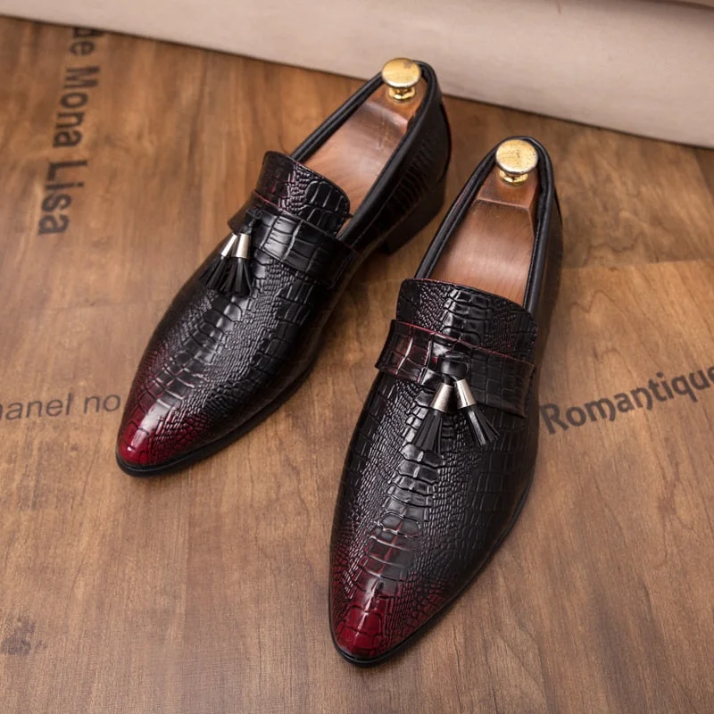 Men leather loafers Shoes outdoor Handsome Comfortable Brand breathable Men pointed top tassel Casual Shoes size 38-46 4