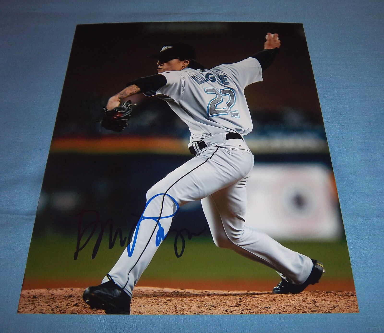 Toronto Blue Jays Brandon League Signed Autographed 8x10 Photo Poster painting LA Dodgers