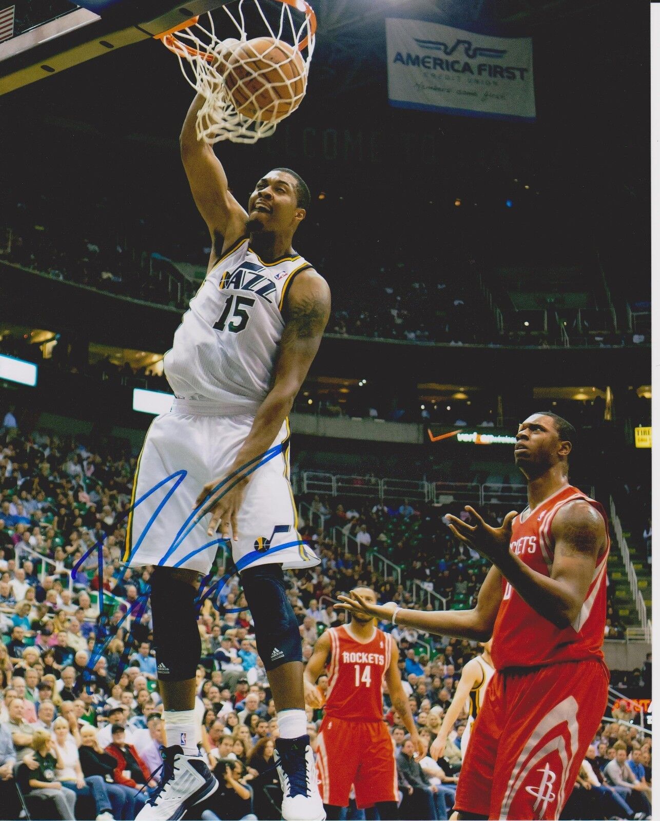 DERRICK FAVORS signed UTAH JAZZ 8X10 Photo Poster painting