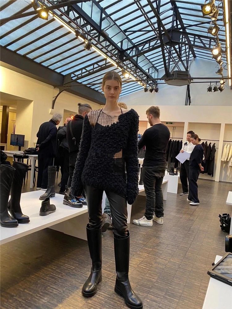 Design Loose Round Neck Hollow Out Patchwork Weave Knitted Long Sleeve Sweater      