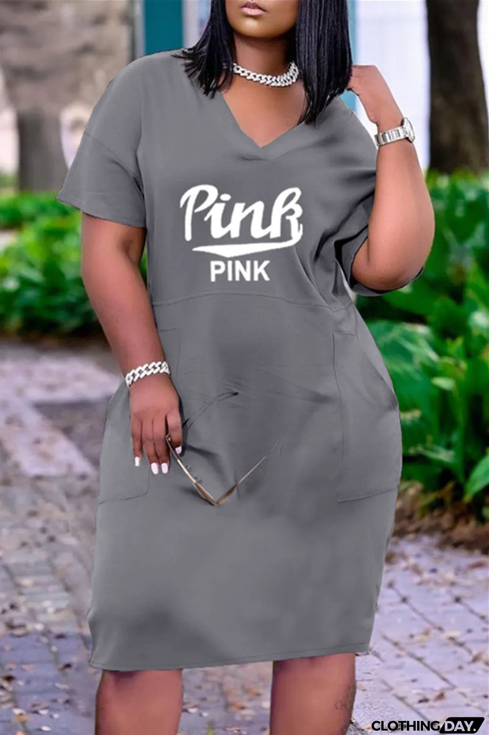 Red Fashion Casual Letter Print Basic V Neck Short Sleeve Dress Dresses