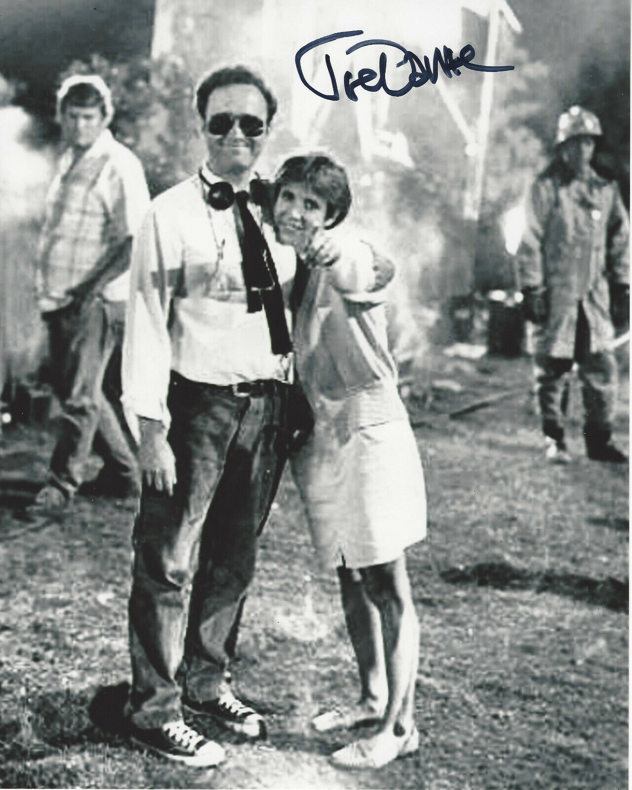 DIRECTOR JOE DANTE HAND SIGNED AUTHENTIC 'GREMLINS' 8x10 MOVIE Photo Poster painting D w/COA