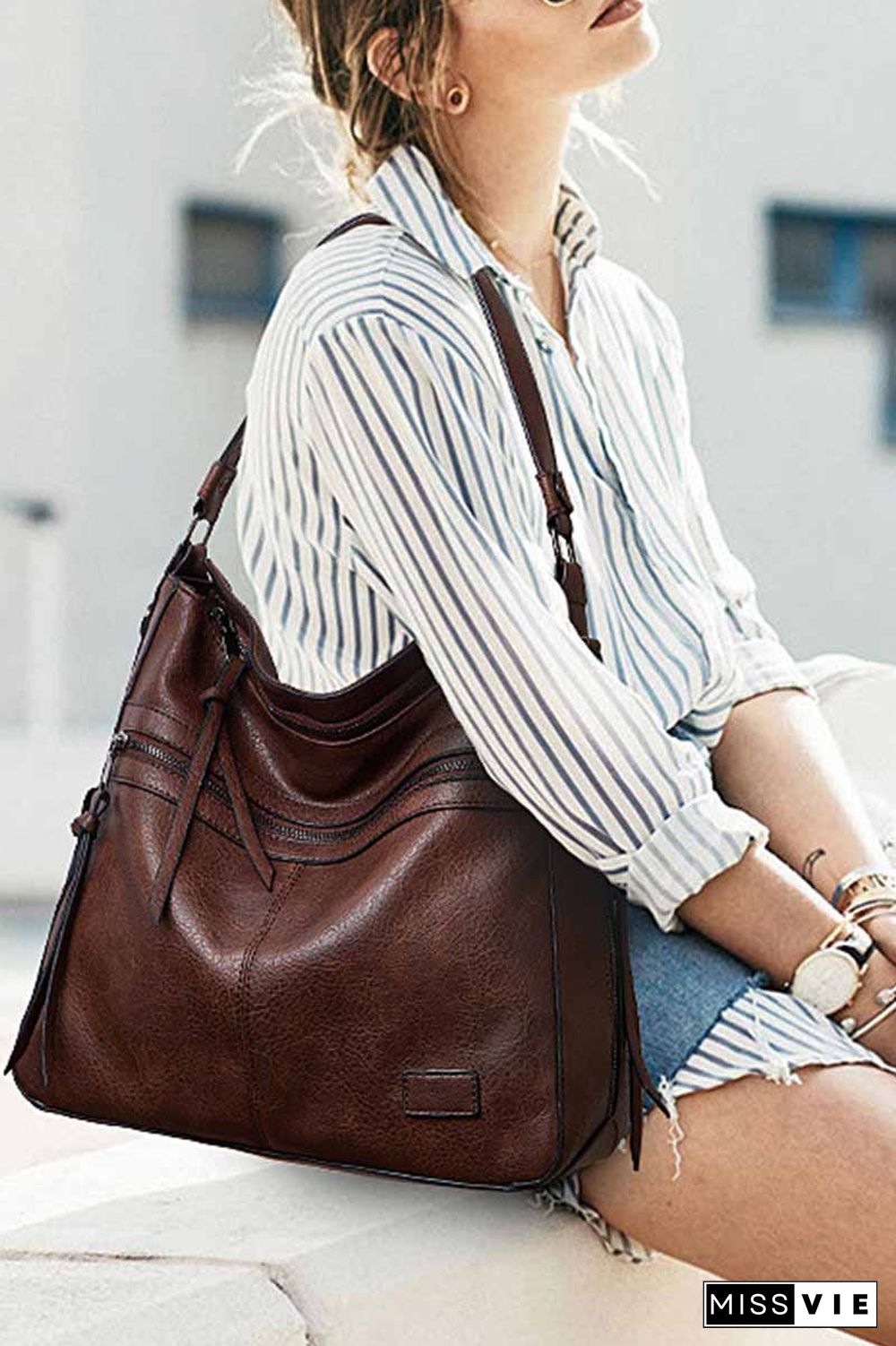 Vintage Shoulder Bag With Zipper And Tassel