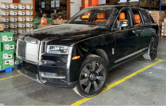 CIEAUTO_About Us Page-The first Rolls-Royce Cullinan has arrived at Dubai, ready for delivery