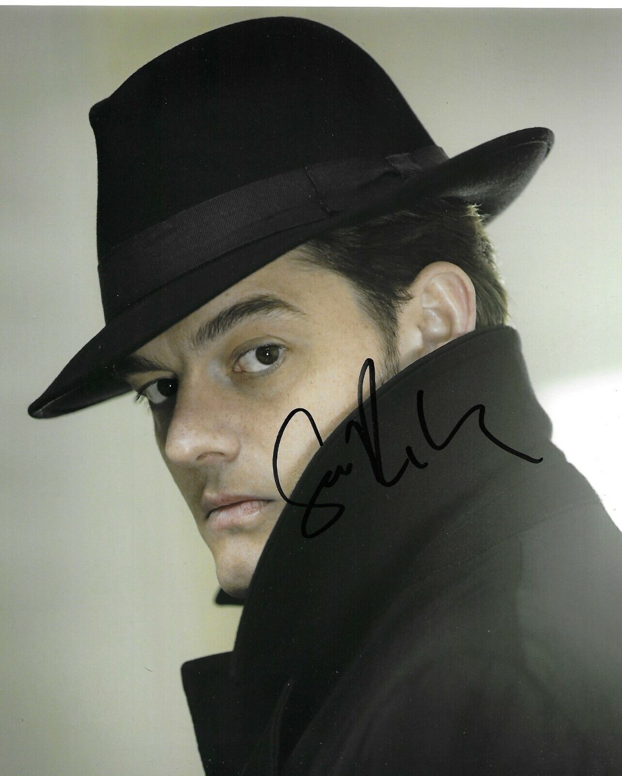 Sam Riley Signed 10x8 Photo Poster painting AFTAL