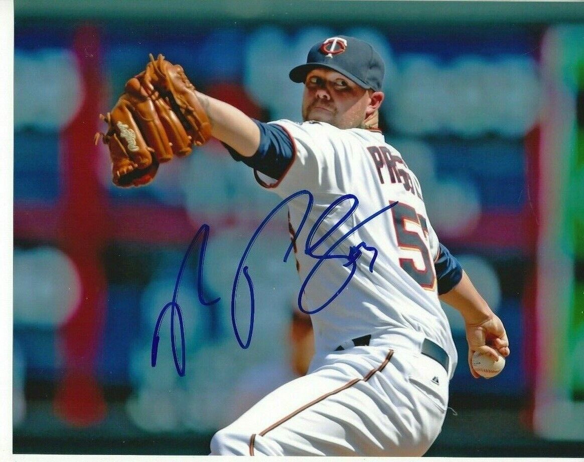 Ryan Pressly autographed 8x10 Minnesota TwinsC558