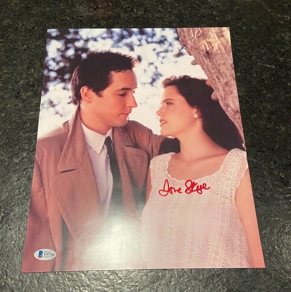 * IONE SKYE * signed 11x14 Photo Poster painting * SAY ANYTHING * BECKETT * 6