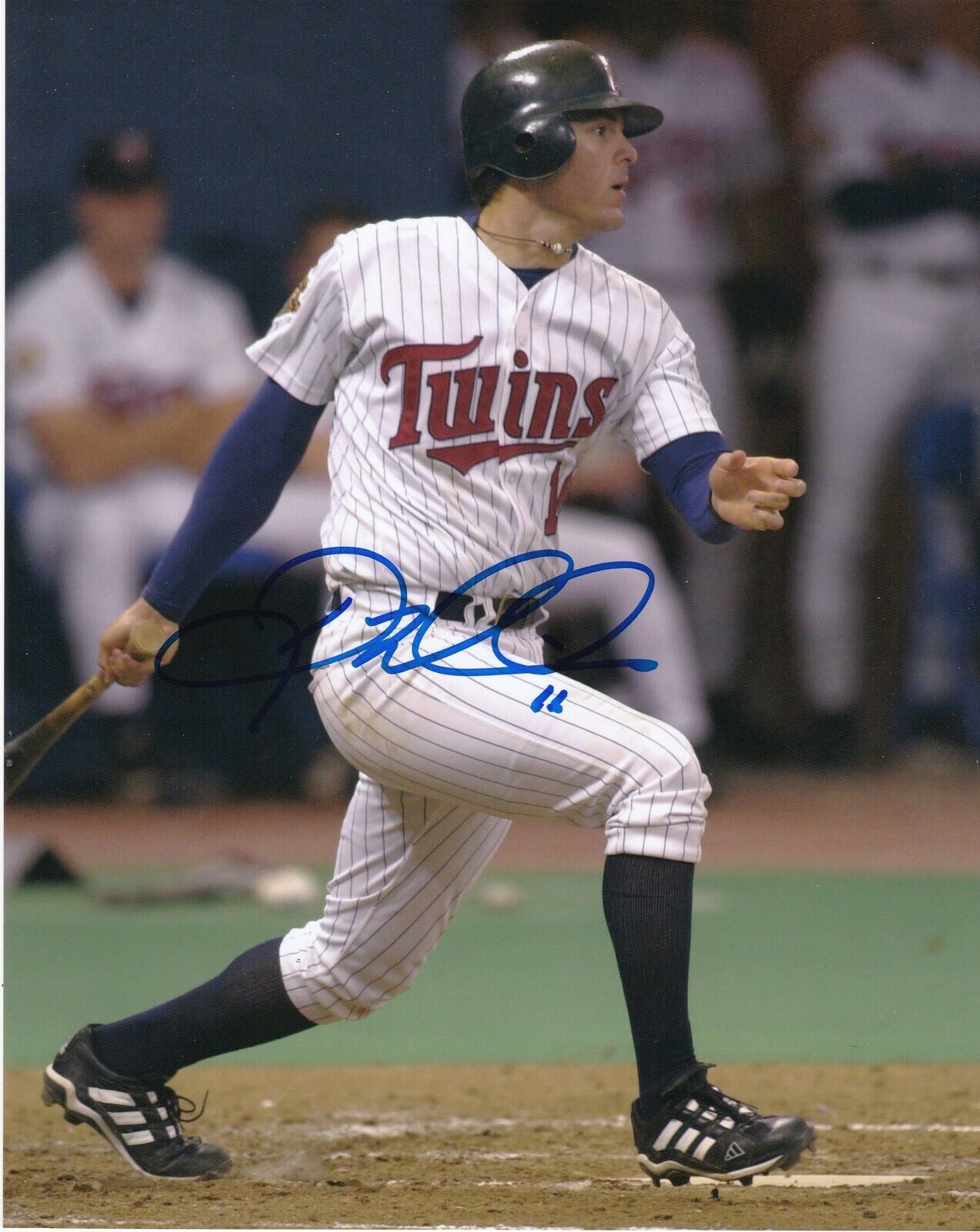 DOUG MIENTKIEWICZ MINNESOTA TWINS ACTION SIGNED 8x10