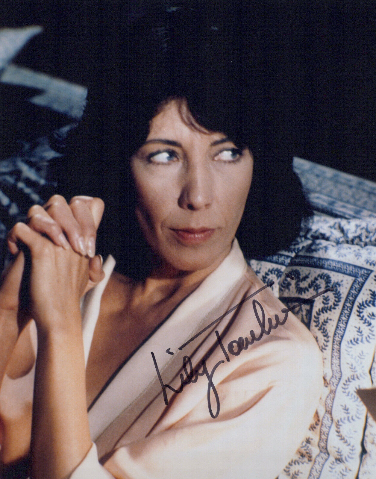 Lily Tomlin signed 8x10 Photo Poster painting in-person