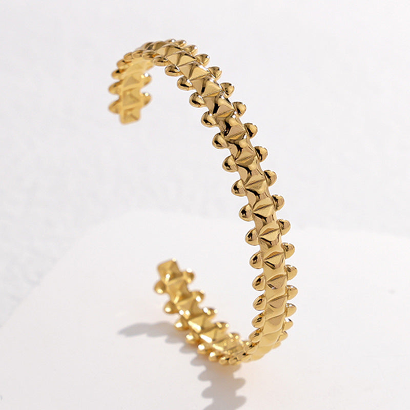 2 Pieces Expressive Stripe Stainless Steel Electroplating Bangles