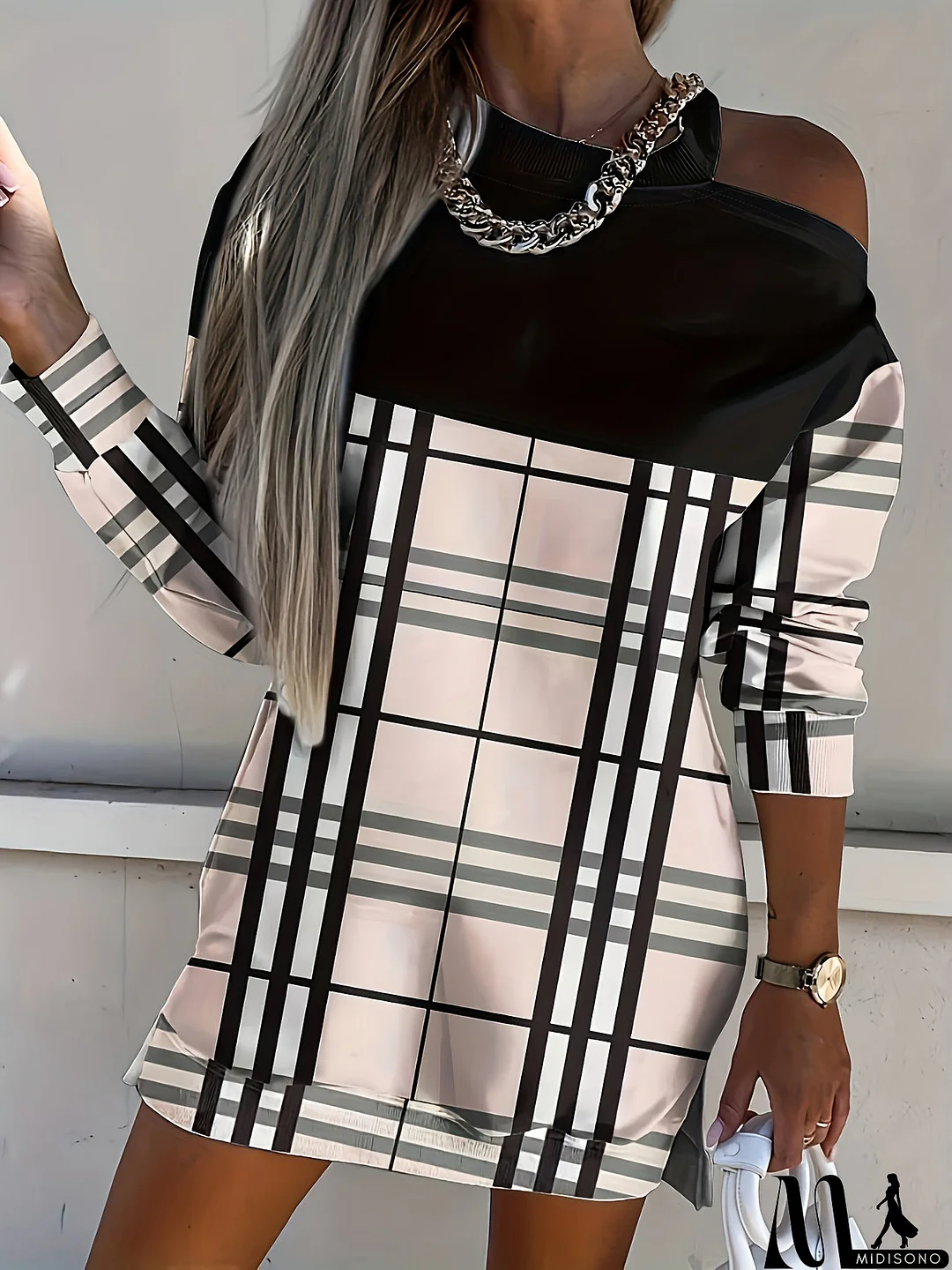 MidiSono - Simple and Stylish Dress