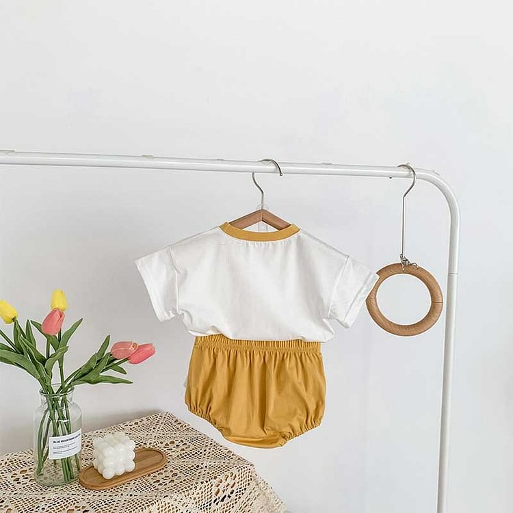 Baby Dinosaur Tee & Solid Color Bloomers