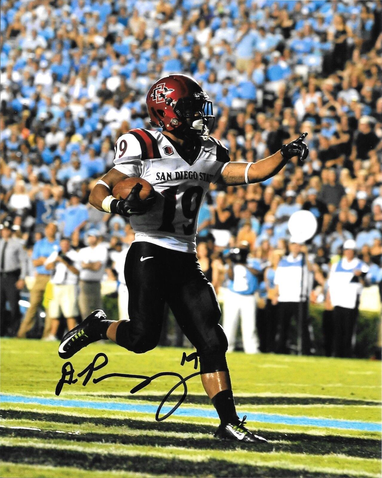 EAGLES DONNEL PUMPHREY HAND SIGNED SAN DIEGO STATE AZTECS 8X10 Photo Poster painting W/COA SDSU