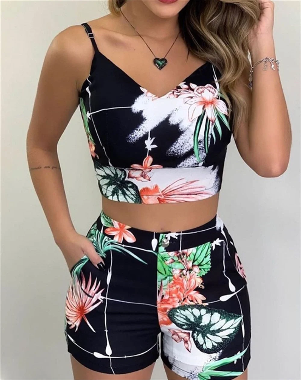 Graduation Gifts  Casual V Neck Sleeveless Floral Print Yellow Top and Shorts Set Summer Wear Two Pieces Suit