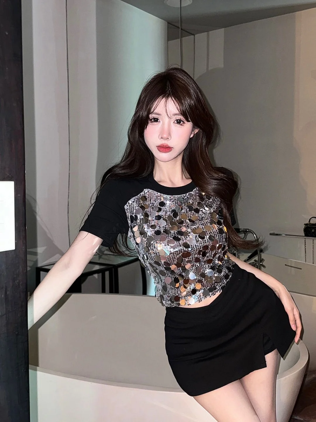 Uaang New Sexy Sequined Patchwork Crop Top Women's T Shirts Fashion Short Sleeve Round Neck Sequin T-shirt Tees