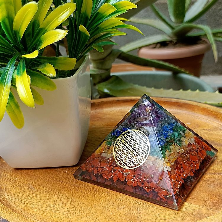 Chakra Flower Of Life Symbol Orgone Pyramid