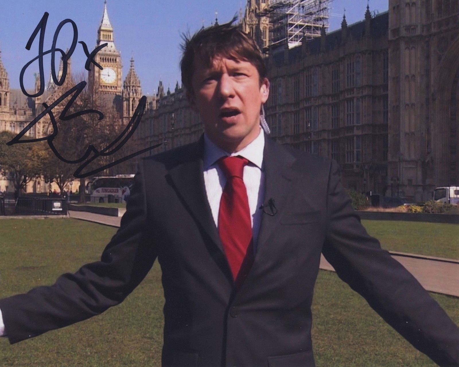 Tom Walker Autograph AKA Jonathan Pie Signed 8x10 Photo Poster painting AFTAL [5946]