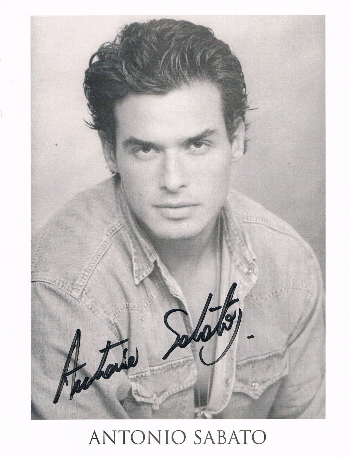 Antonio Sabàto Jr. 1972- genuine autograph Photo Poster painting 8x10