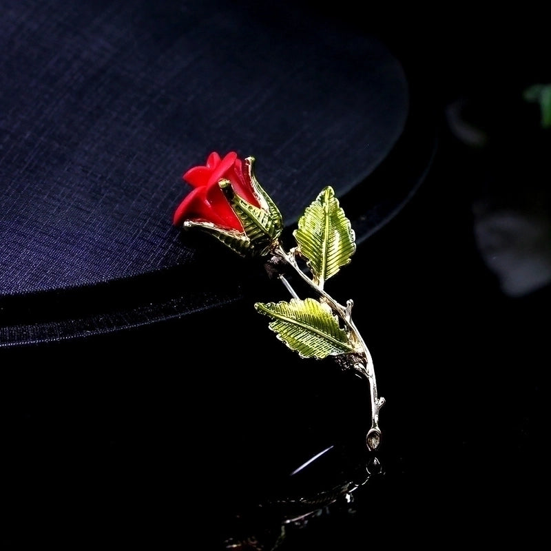 Elegant Glam Pin Geometric Alloy Plating Inlay Artificial Pearls Rhinestones Shell Women’s Brooches