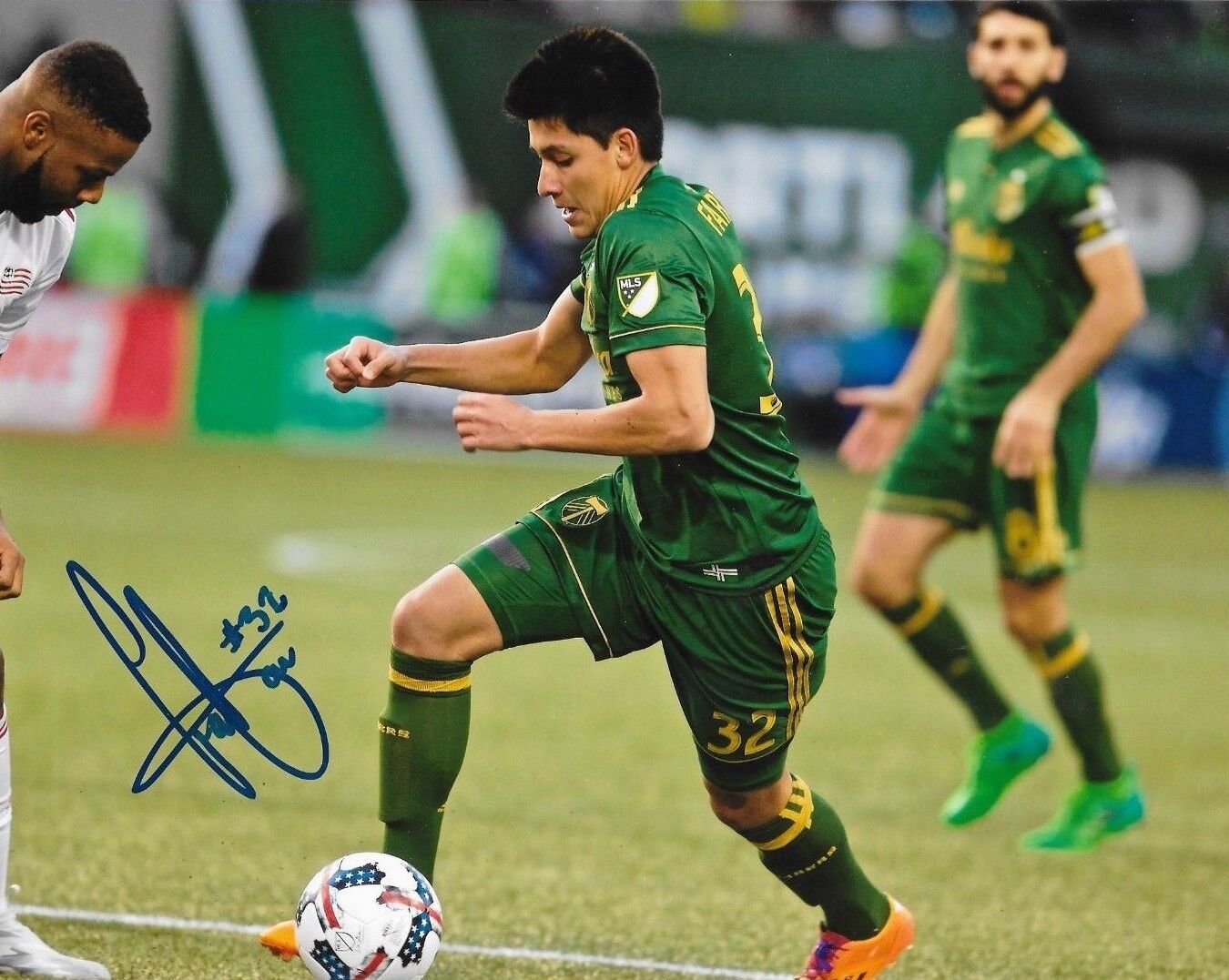 Marco Farfan signed Portland Timbers 8x10 Photo Poster painting autographed MLS