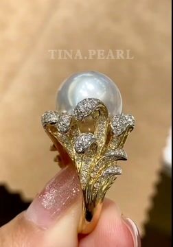TINA Jewellery 18K gold set with diamonds and sea water Australian white pearl ring