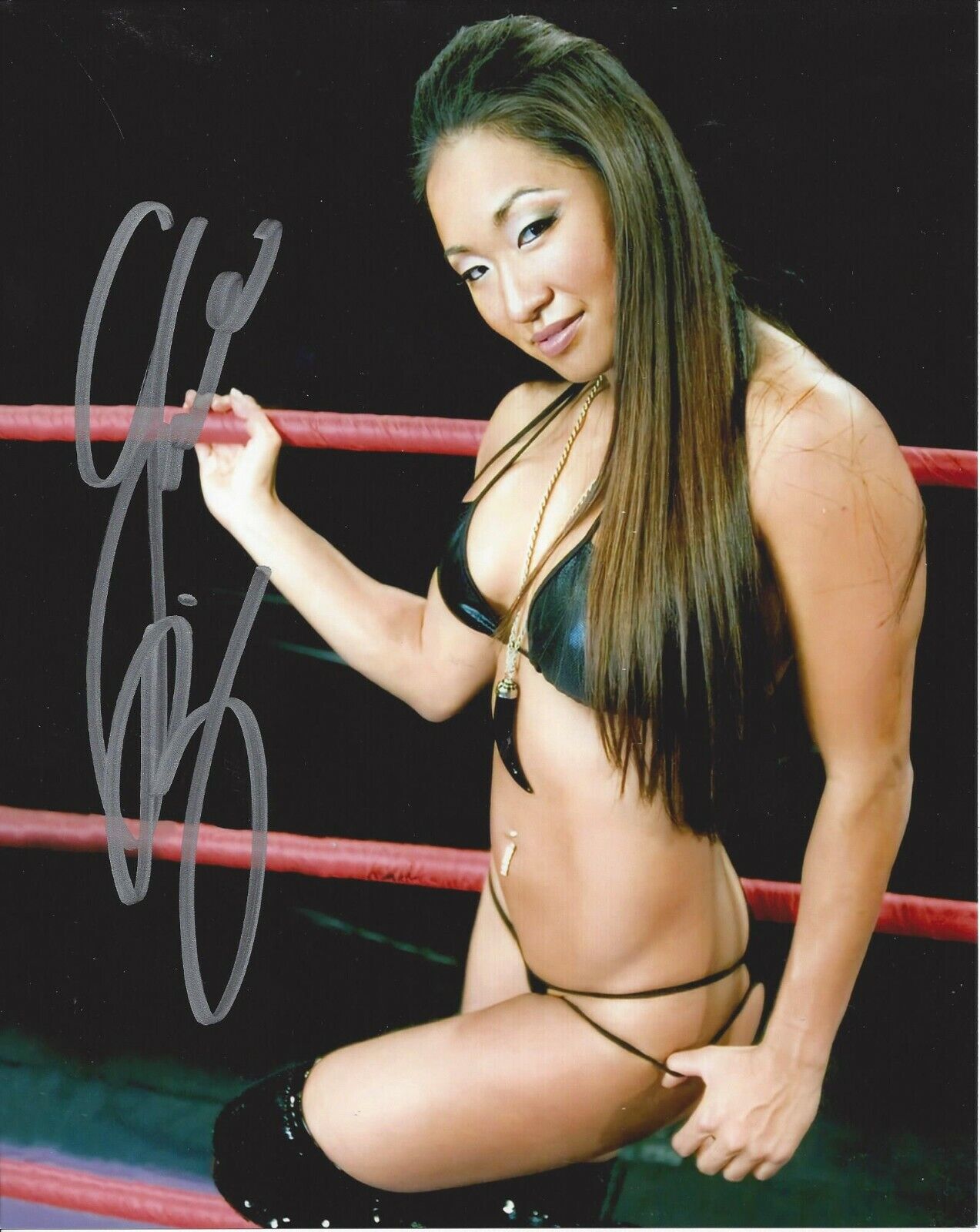 Gail Kim autographed 8x10 Sexy Hot TNA WWE#4