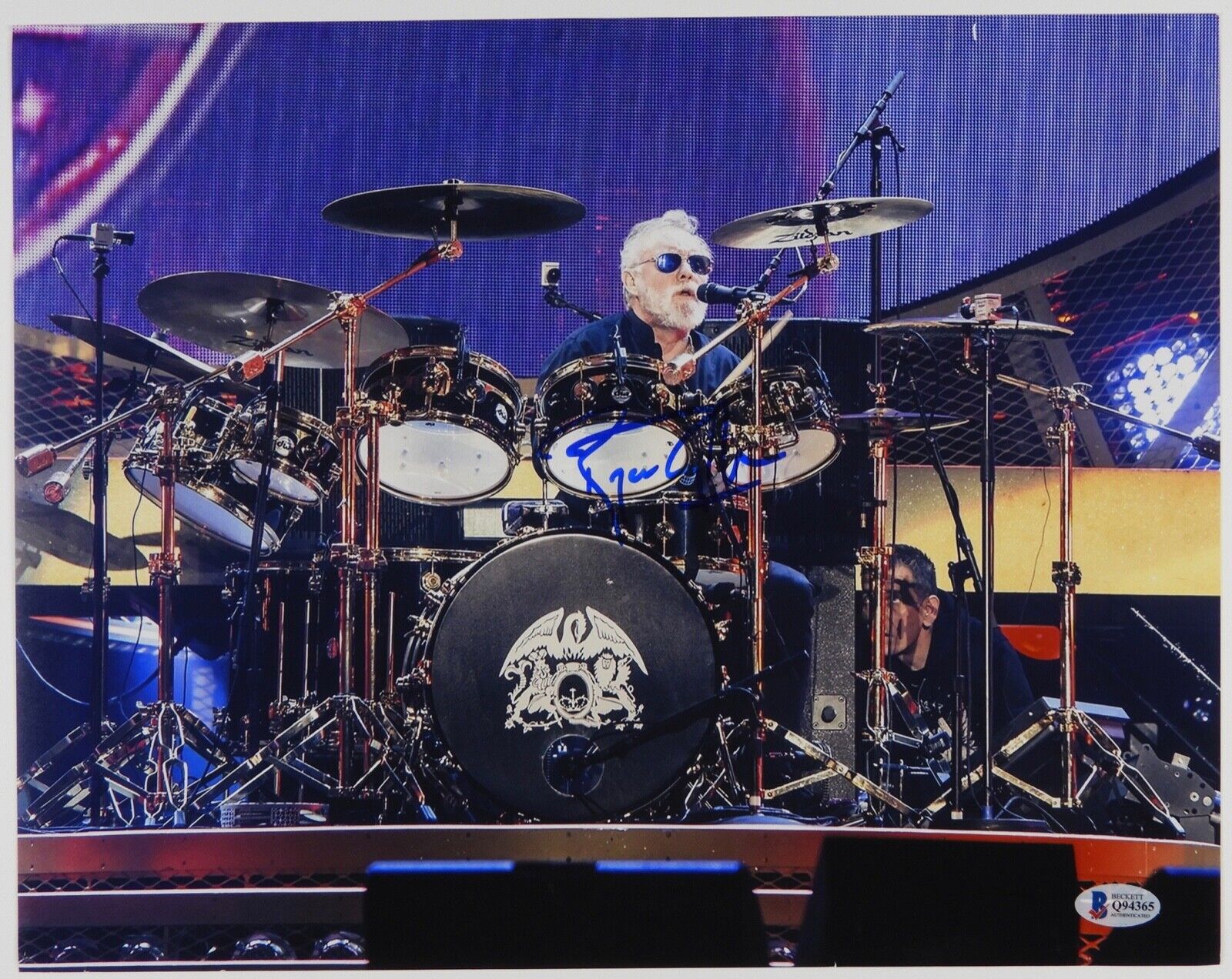 Roger Taylor Queen Autograph Beckett 11 x 14 Signed Photo Poster painting