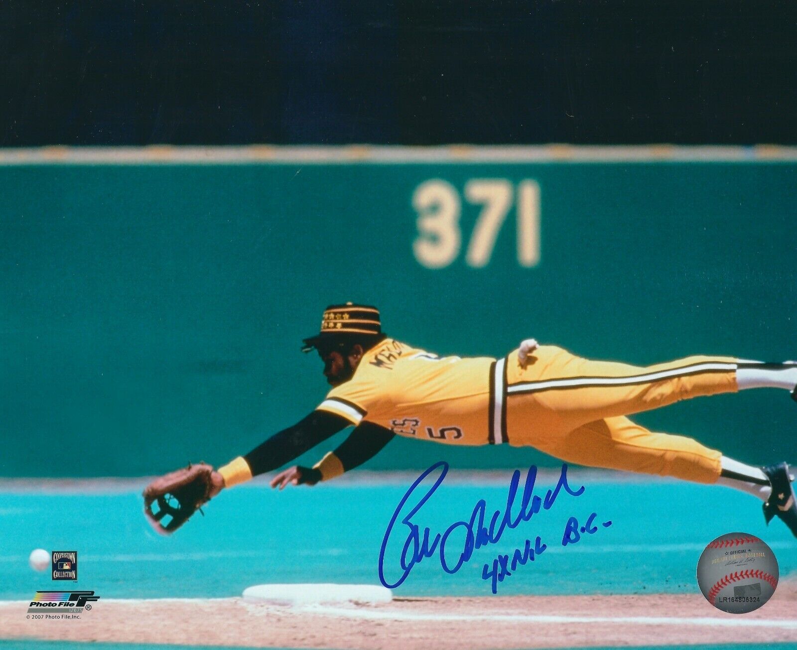 Autographed 8x10 BILL MADLOCK 4X NL BC Pittsburgh Pirates Photo Poster painting-COA