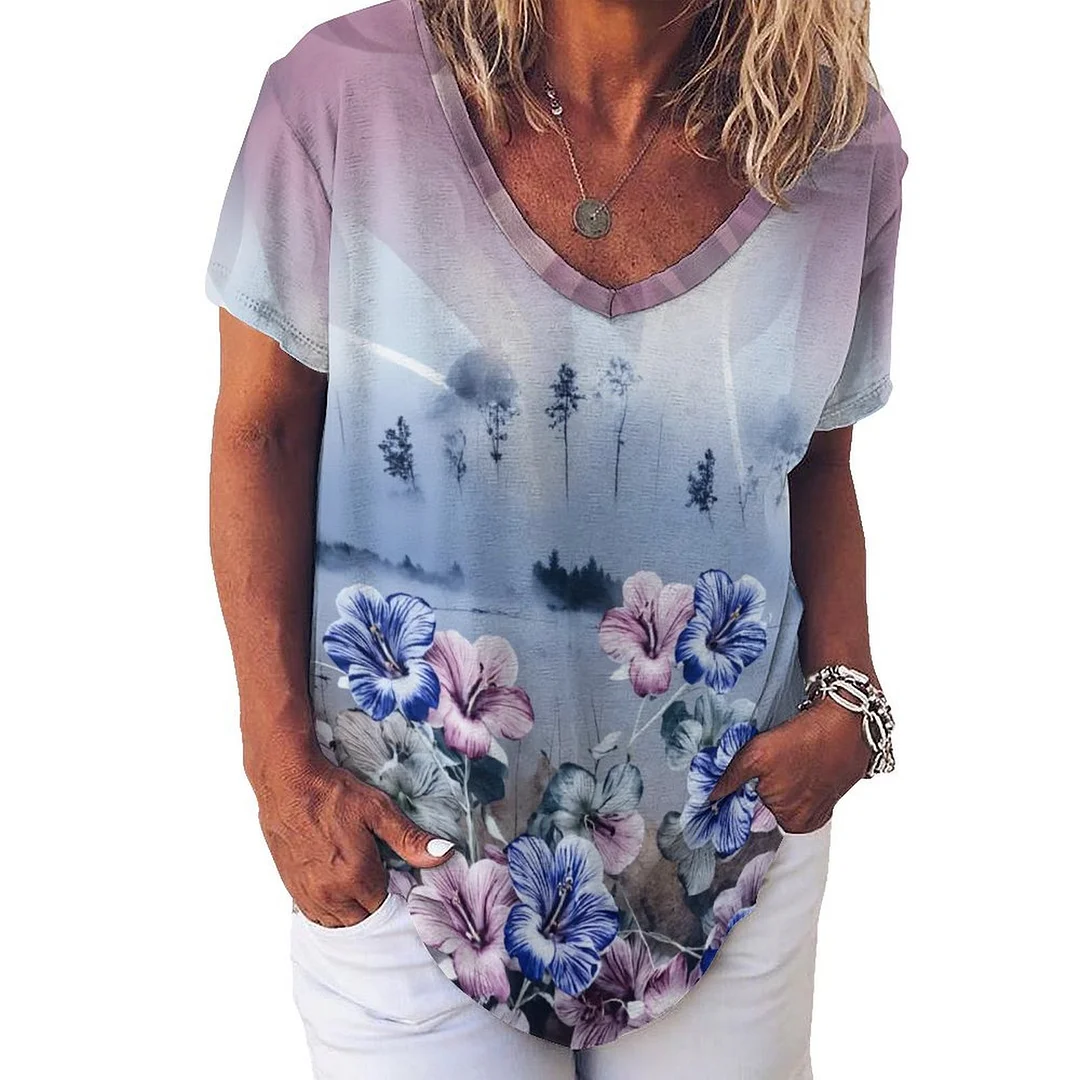 V-neck Short Sleeve Casual T-shirt for  Women Printed with Pattern Floral, Blue, Purple