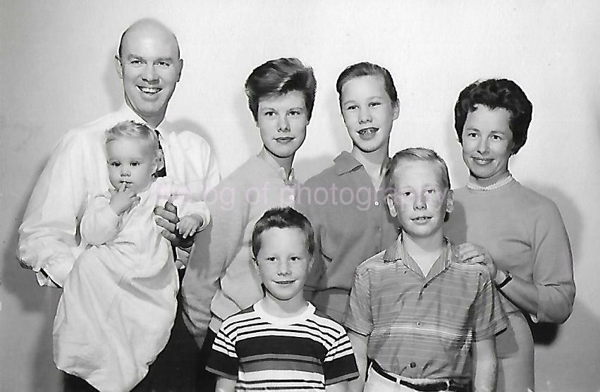 Found Photo Poster paintinggraph BLACK AND WHITE Original FAMILY PORTRAIT 1950's 21 59 H