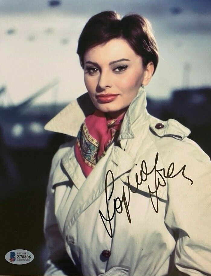 Sophia Loren signed autographed 8x10 Photo Poster painting Rare Beckett Authenticated COA