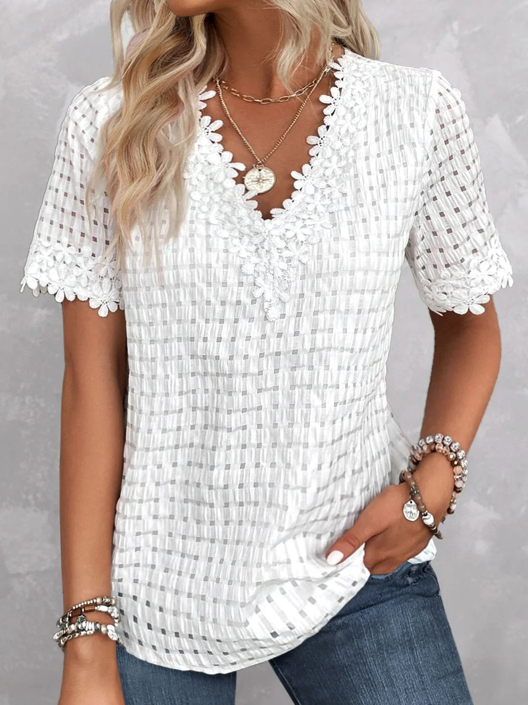 Women's Short Sleeve V-neck Lace Casual Top