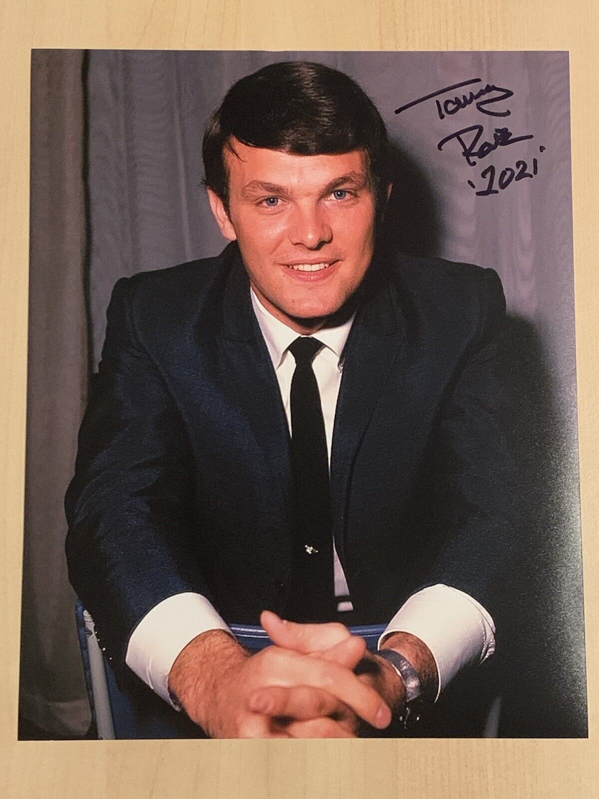 TOMMY ROE HAND SIGNED 8x10 Photo Poster painting AUTOGRAPHED LEGENDARY SINGER VERY RARE COA