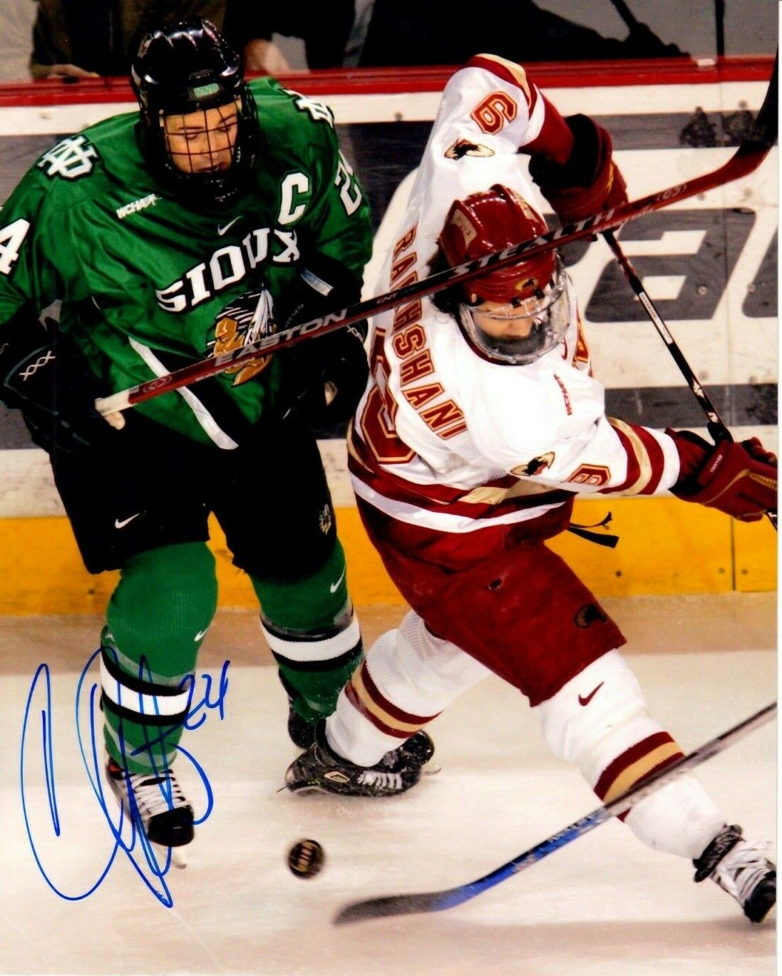 CHRIS PORTER autographed SIGNED NORTH DAKOTA FIGHTING HAWKS SIOUX 8X10 Photo Poster painting