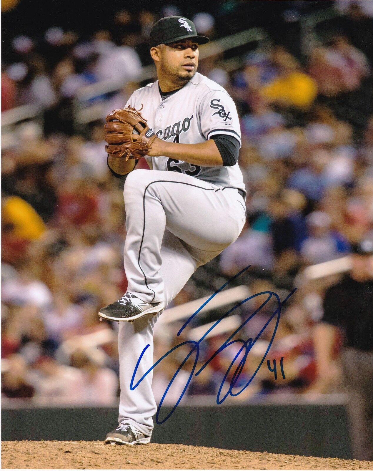 JUNIOR GUERRA CHICAGO WHITE SOX ACTION SIGNED 8x10