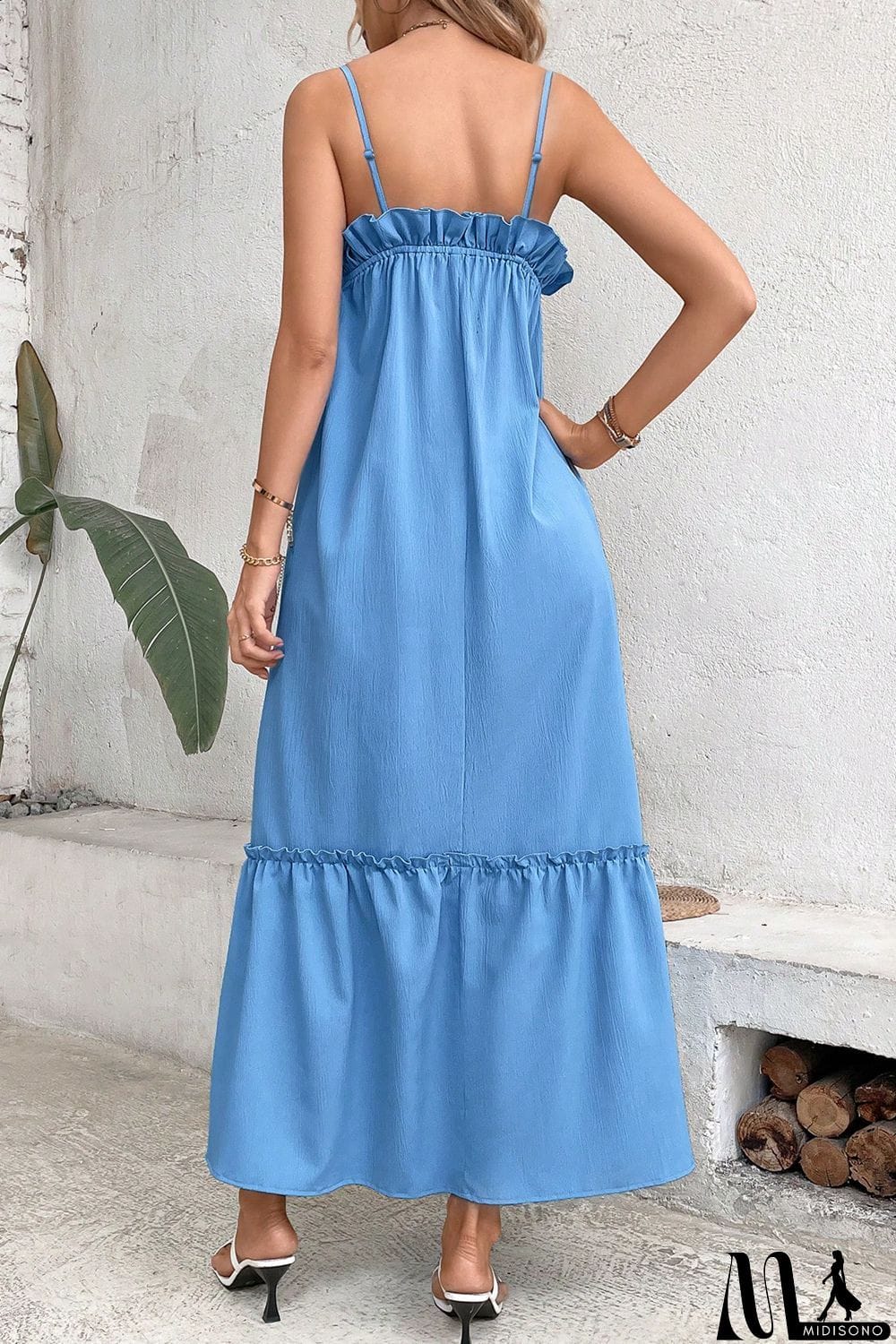 MidiSono - Ruffle Trim Buttoned Sleeveless Maxi Dress